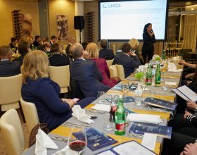 Lucie Urválková, místopředsedkyně představenstva a finanční ředitelka UNIQA Group (153)